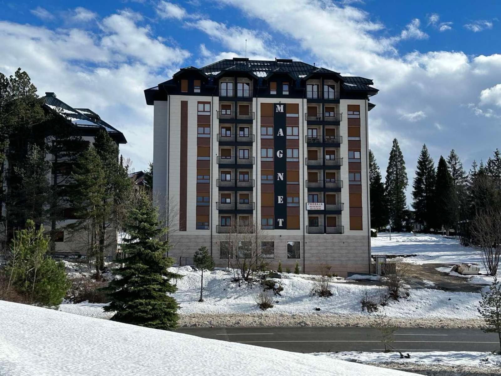 Velika Recepcija Cc Magnet Aparthotel Zlatibor Exterior foto