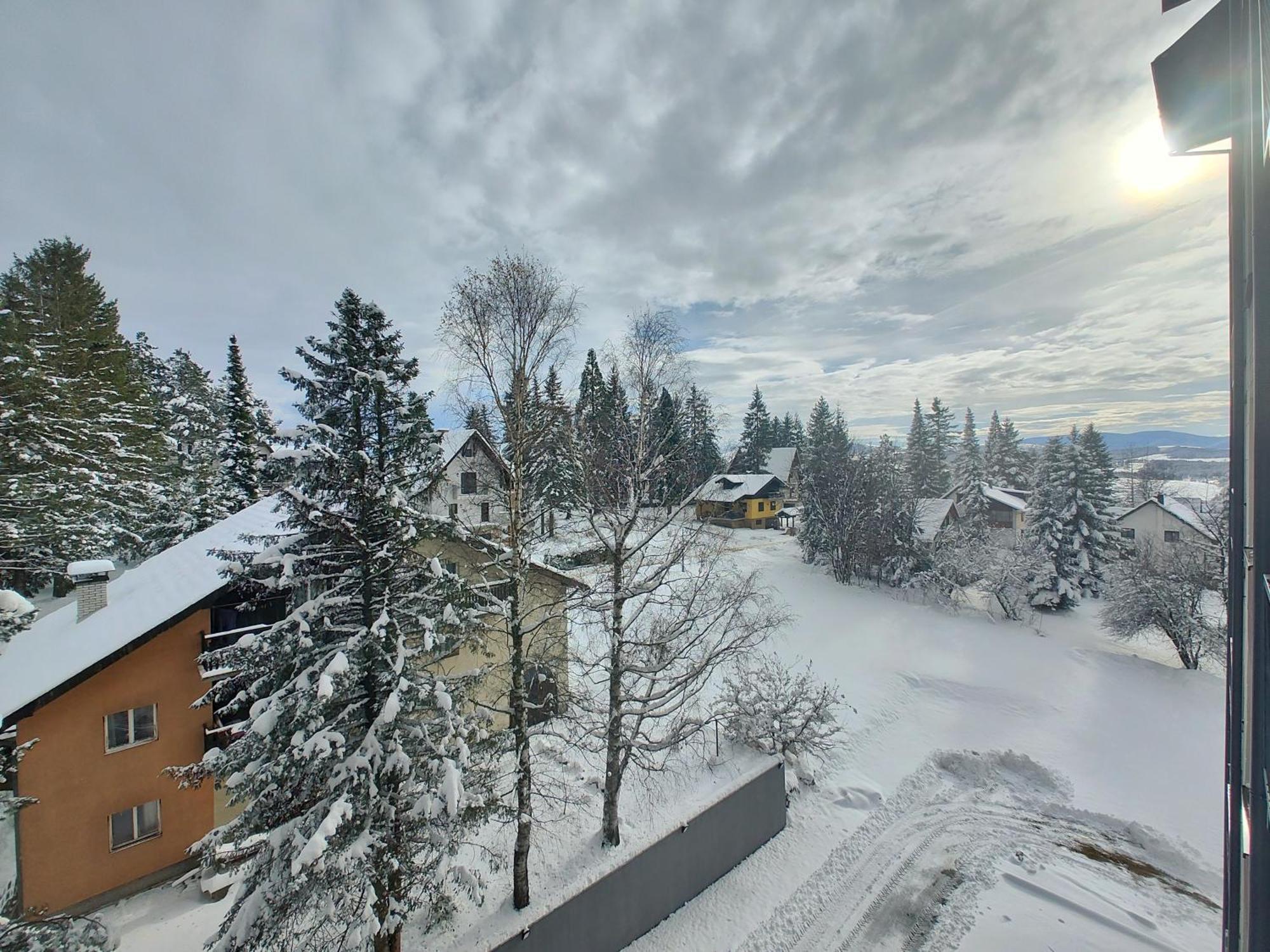 Velika Recepcija Cc Magnet Aparthotel Zlatibor Exterior foto